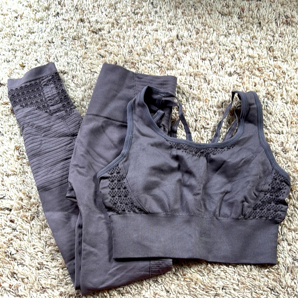 Women’s yoga set-purple/grey with cute design, gently used